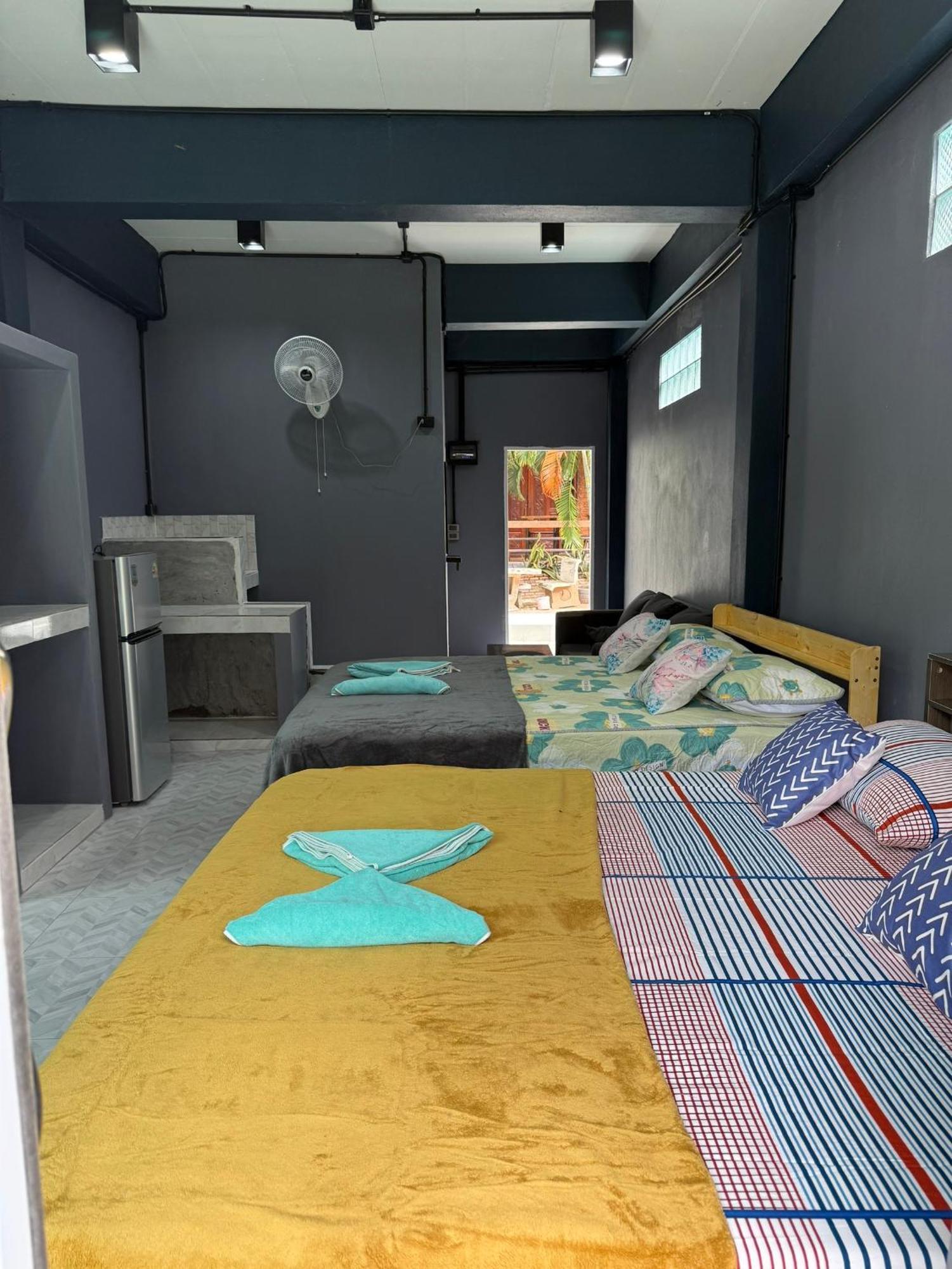 P'Un House Hotell Koh Tao Exteriör bild
