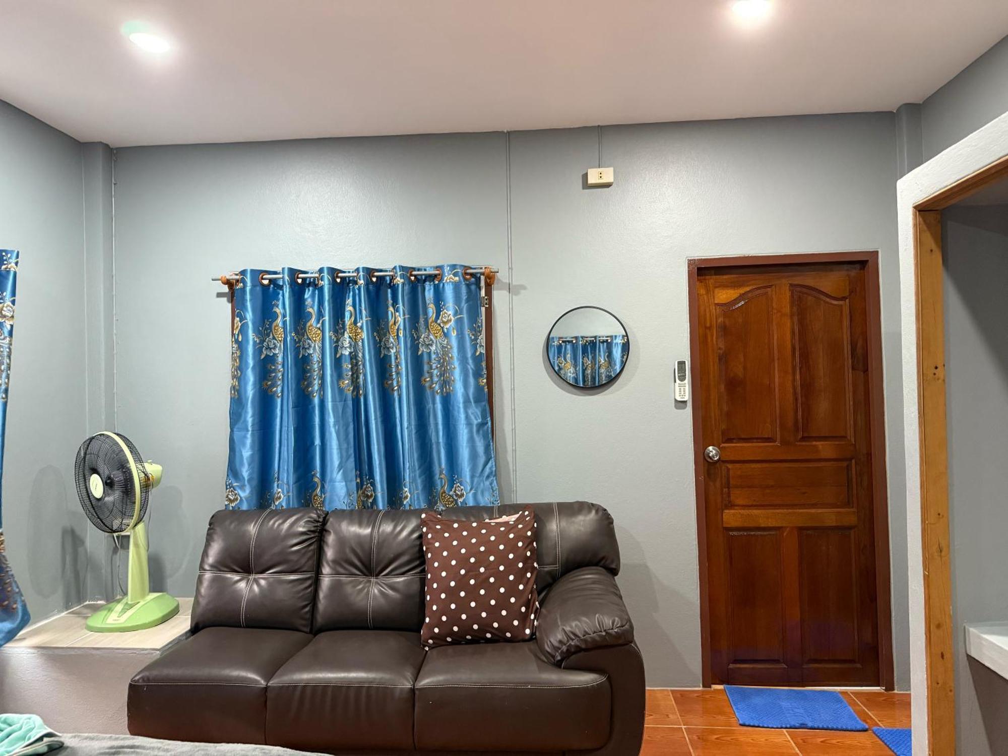 P'Un House Hotell Koh Tao Exteriör bild